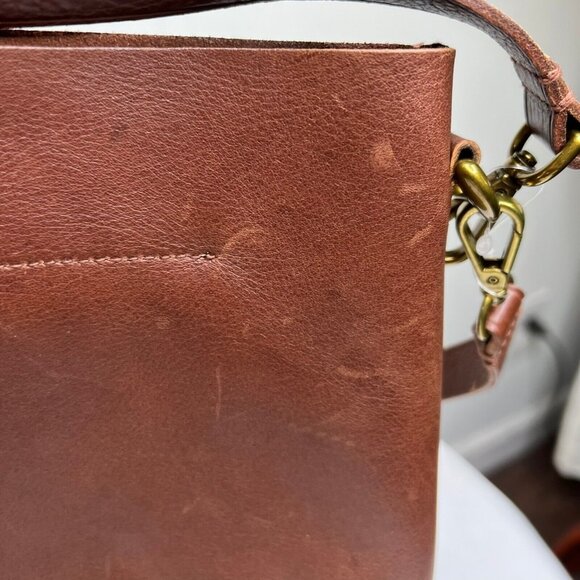 Madewell Rich Brown Leather bucket tote - Picture 7 of 14